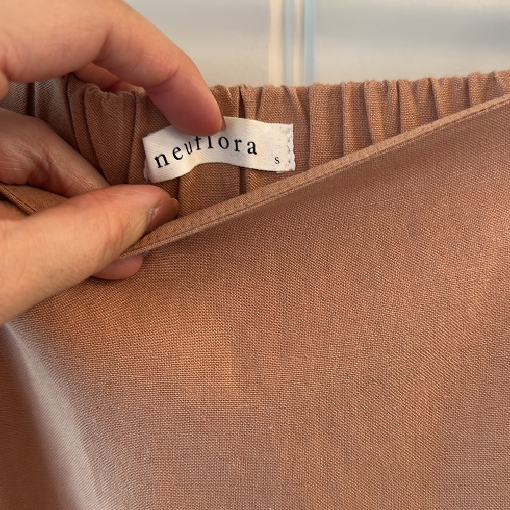 Elegant Tan Women's Dress - Picture 6 of 7